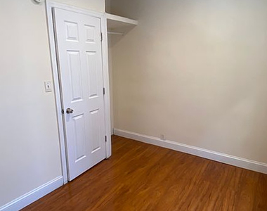 71 Pineapple St - Photo Thumbnail 2