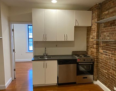 71 Pineapple St - Photo Thumbnail 6