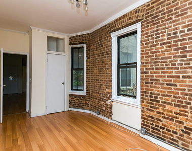 71 Pineapple St - Photo Thumbnail 5