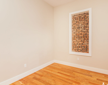 772 Jefferson Ave  - Photo Thumbnail 3