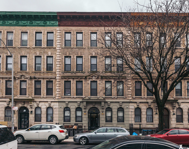 772 Jefferson Ave  - Photo Thumbnail 8