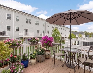 309 Saratoga Ct - Photo Thumbnail 26
