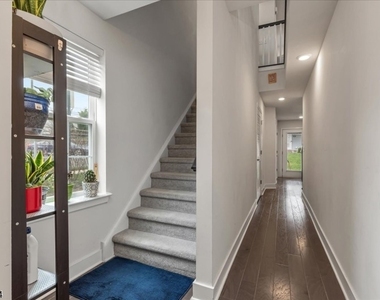 309 Saratoga Ct - Photo Thumbnail 2