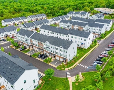 309 Saratoga Ct - Photo Thumbnail 31