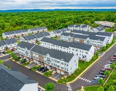 309 Saratoga Ct - Photo Thumbnail 32