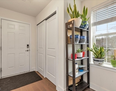 309 Saratoga Ct - Photo Thumbnail 1