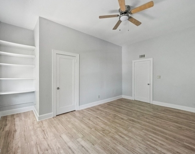 107 Macarthur Ave - Photo Thumbnail 2