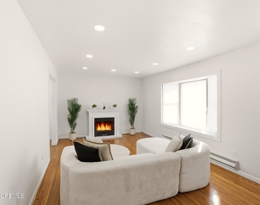 1033 Birmingham Avenue - Photo Thumbnail 5