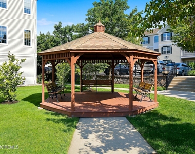 313 Mill Pond Way - Photo Thumbnail 14