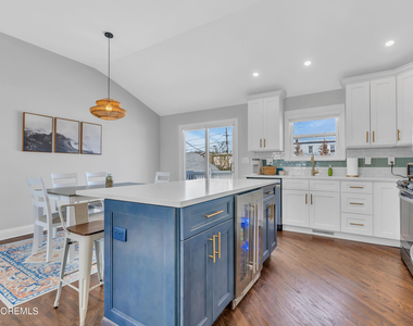 718 19th Avenue - Photo Thumbnail 12
