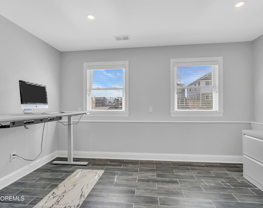 718 19th Avenue - Photo Thumbnail 28