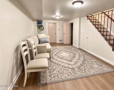 321 Spring Street - Photo Thumbnail 14