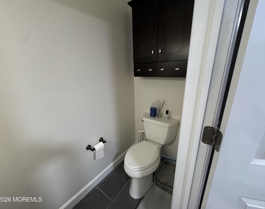 321 Spring Street - Photo Thumbnail 7