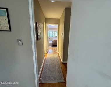 321 Spring Street - Photo Thumbnail 13