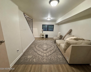 321 Spring Street - Photo Thumbnail 15