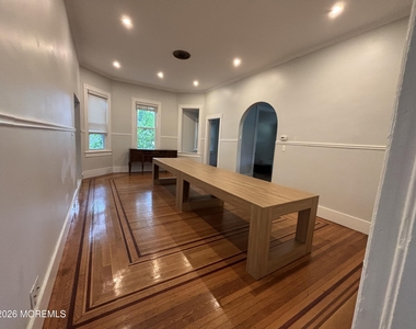 64 Hollywood Avenue - Photo Thumbnail 8