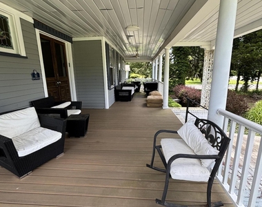 64 Hollywood Avenue - Photo Thumbnail 2
