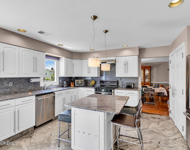 15 Timber Lane - Photo Thumbnail 7