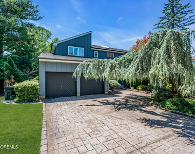 15 Timber Lane - Photo Thumbnail 2