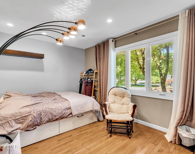 15 Timber Lane - Photo Thumbnail 14
