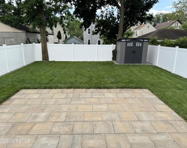 13 Locust Avenue - Photo Thumbnail 19
