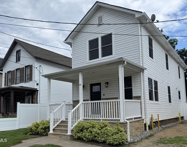 13 Locust Avenue - Photo Thumbnail 1