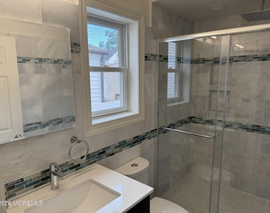 13 Locust Avenue - Photo Thumbnail 16