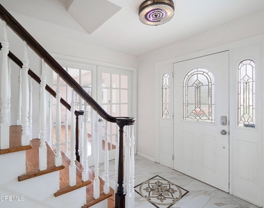 10 Monroe Court - Photo Thumbnail 8