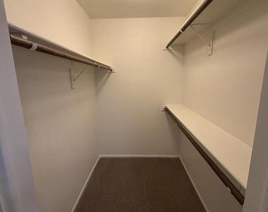 8625 E Belleview Place - Photo Thumbnail 21