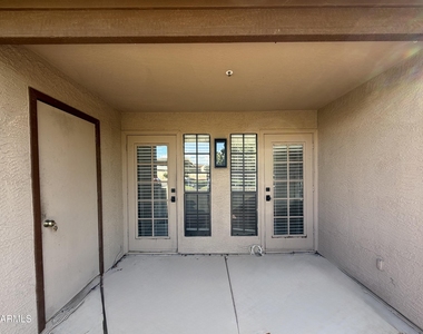 8625 E Belleview Place - Photo Thumbnail 23