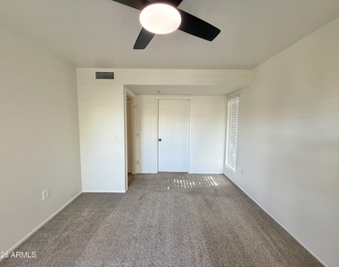 8625 E Belleview Place - Photo Thumbnail 16