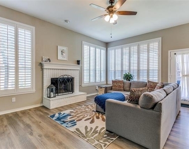 626 Beal Lane - Photo Thumbnail 8