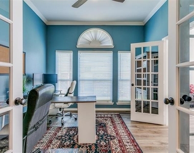 626 Beal Lane - Photo Thumbnail 2