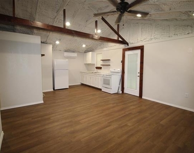 213 N Waldrip - Photo Thumbnail 2