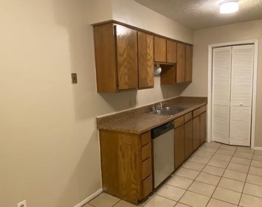 432 23rd Street - Photo Thumbnail 3