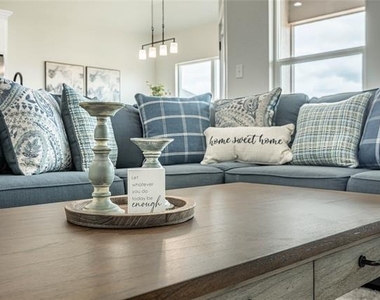 7615 Hudson - Photo Thumbnail 21