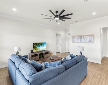 7615 Hudson - Photo Thumbnail 24