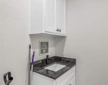 7615 Hudson - Photo Thumbnail 6