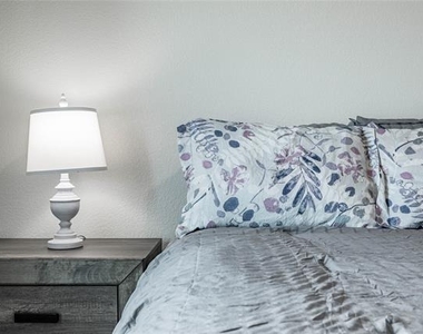 7615 Hudson - Photo Thumbnail 13