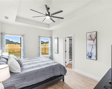7615 Hudson - Photo Thumbnail 2