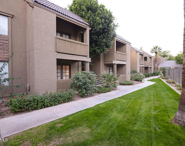 5995 N 78th Street - Photo Thumbnail 12