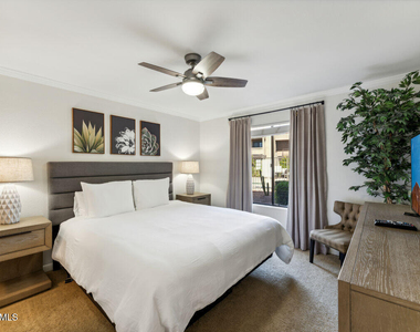 5995 N 78th Street - Photo Thumbnail 2