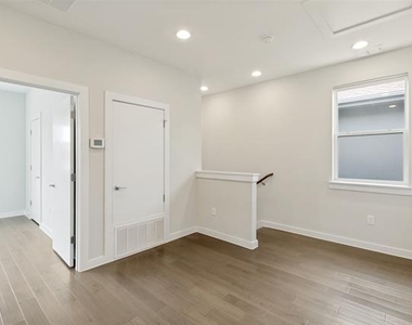 5404 Winton Street - Photo Thumbnail 22