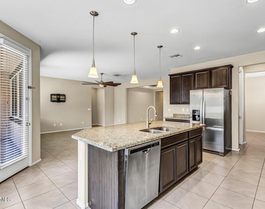 5429 W Lydia Lane - Photo Thumbnail 15
