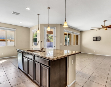 5429 W Lydia Lane - Photo Thumbnail 16