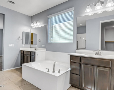 5429 W Lydia Lane - Photo Thumbnail 36