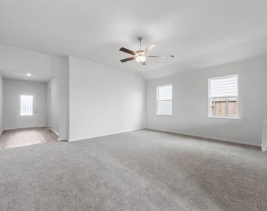 1309 Wind Drift Way - Photo Thumbnail 5