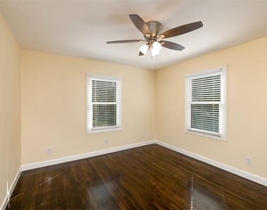 2610 Michigan Avenue - Photo Thumbnail 11