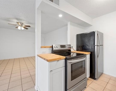7450 Ruby Place - Photo Thumbnail 11