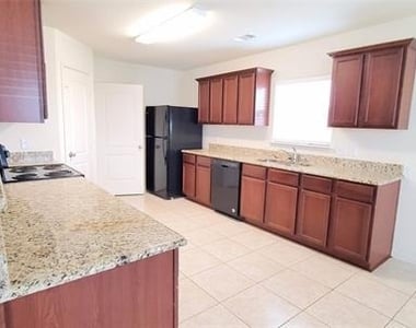 1314 Shumard Drive - Photo Thumbnail 2